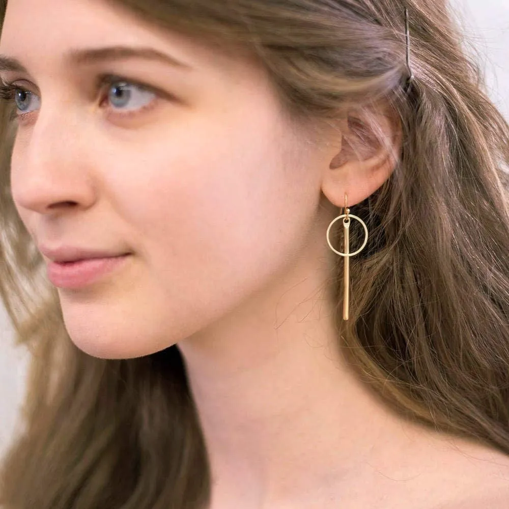Aobei Pearl 18K Gold/Platimun Plated Brass Long Vertical Bar Drop Dangle Earring Minimal Hanging Earrings Geometric jewelry for Women