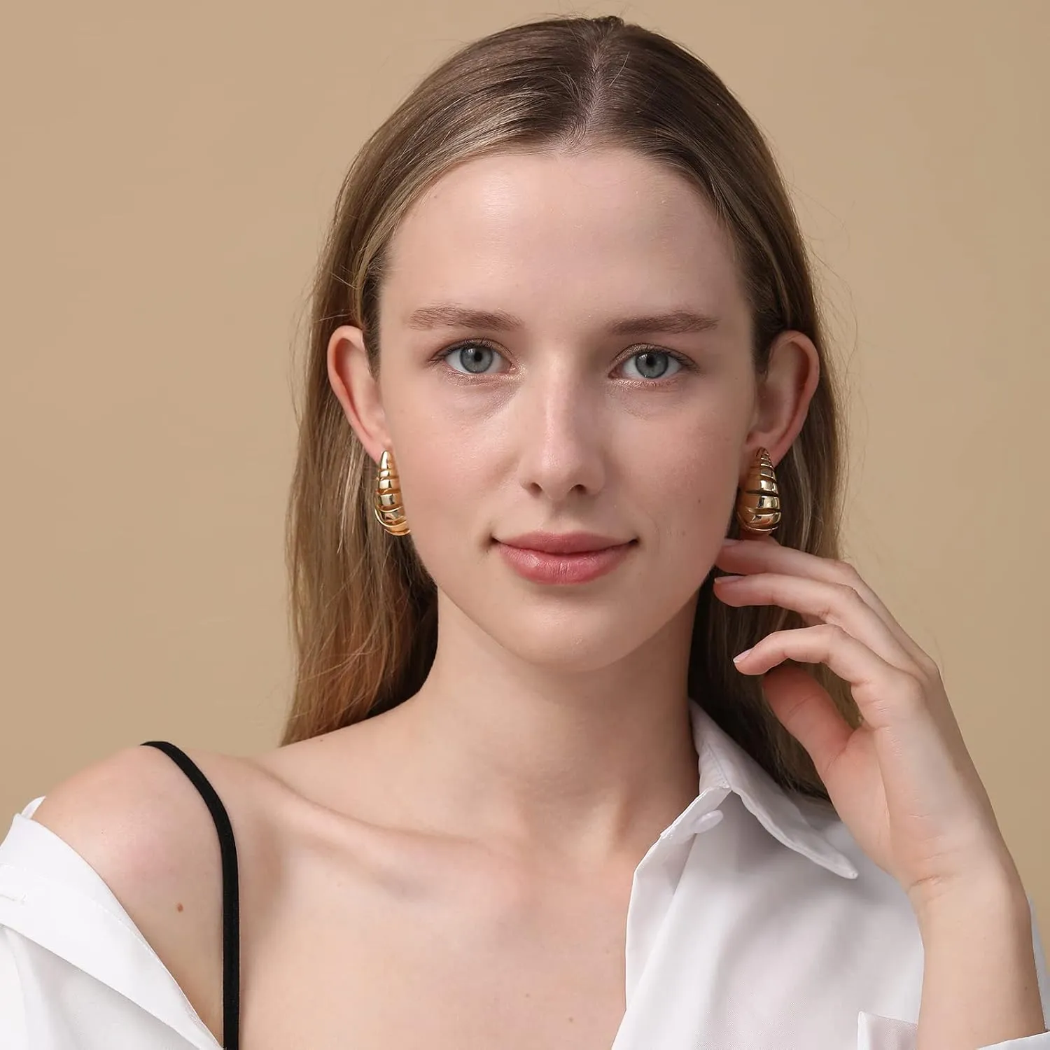 Apsvo Earring Dupes Chunky Gold Hoop Earrings for Women, Gold Plated Lightweight Drop Dangle Teardrop Waterdrop Earrings Trendy Fashion Jewelry Gifts