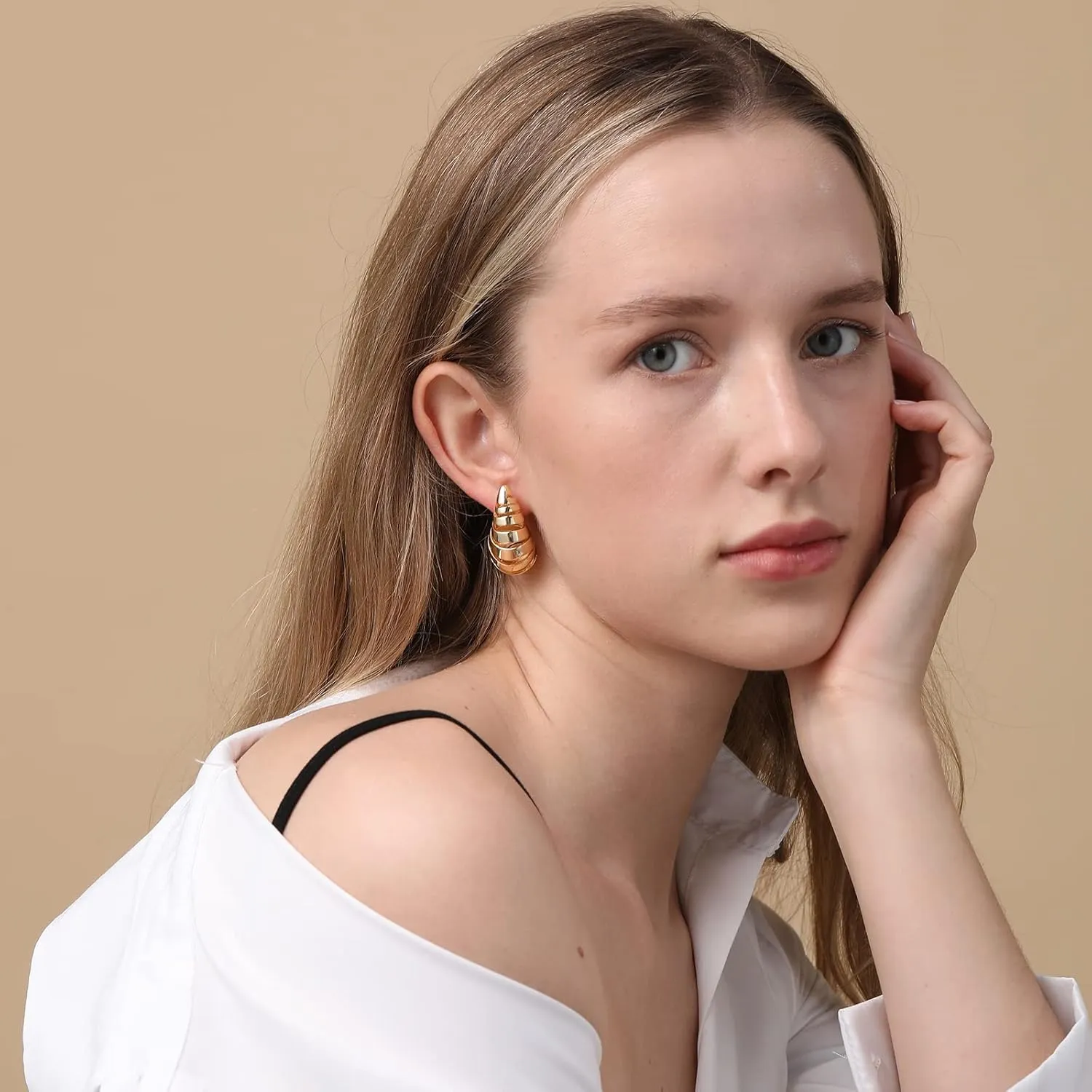 Apsvo Earring Dupes Chunky Gold Hoop Earrings for Women, Gold Plated Lightweight Drop Dangle Teardrop Waterdrop Earrings Trendy Fashion Jewelry Gifts