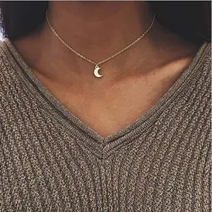 Boho Moon Pendant Necklace Gold Fashion Clavicle Necklace Handmade Necklaces Beach Adjustable Chain Jewelry for Women and Girls