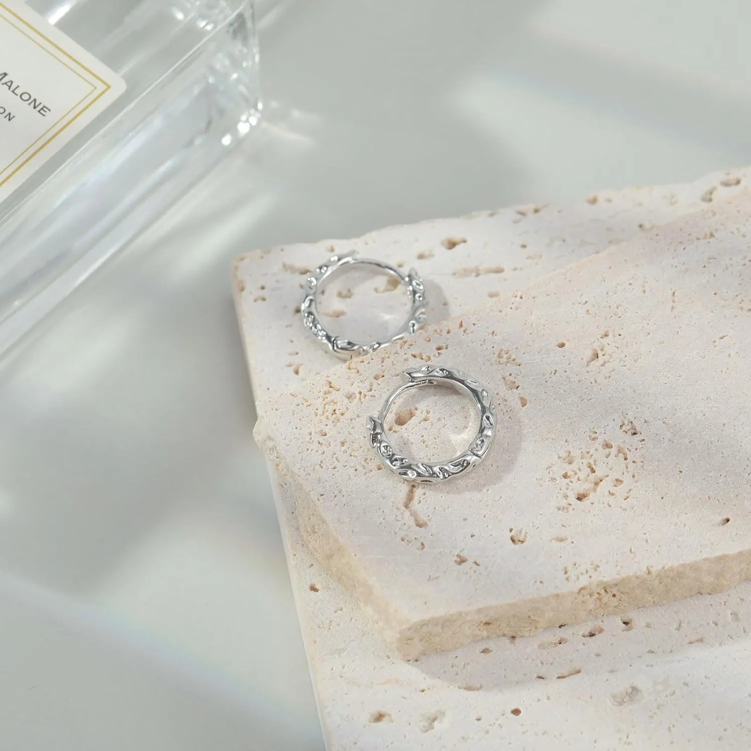 CAROVO Gold/Silver Hoop Earrings for Women, 14K Gold Plated Cute Hoop Earrings Dainty Gold Earrings Lightweight Hypoallergenic Paperclip Twist Rope Hammered Diamond Small Gold Earrings Jewelry Gifts for Women
