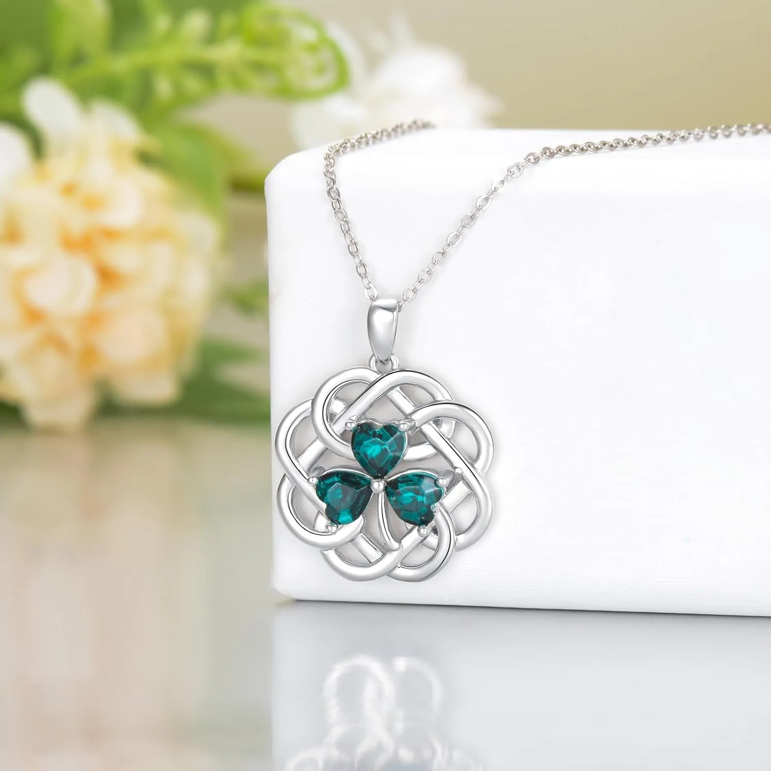 Clover Necklace Sterling Silver Celtic Green Shamrock Pendant Necklaces Irish Jewelry St Patricks Day Gifts for Women