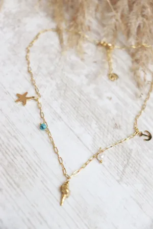 Conch shell charm necklace