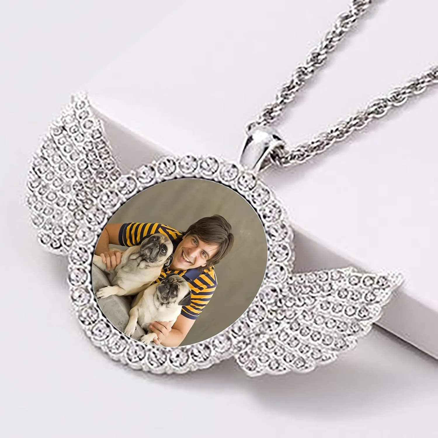 Custom Circle Chain with Wings, Personalized Memory Necklaces with Picture, Customized Angel Wings Round Chain, Gifts for Men Women