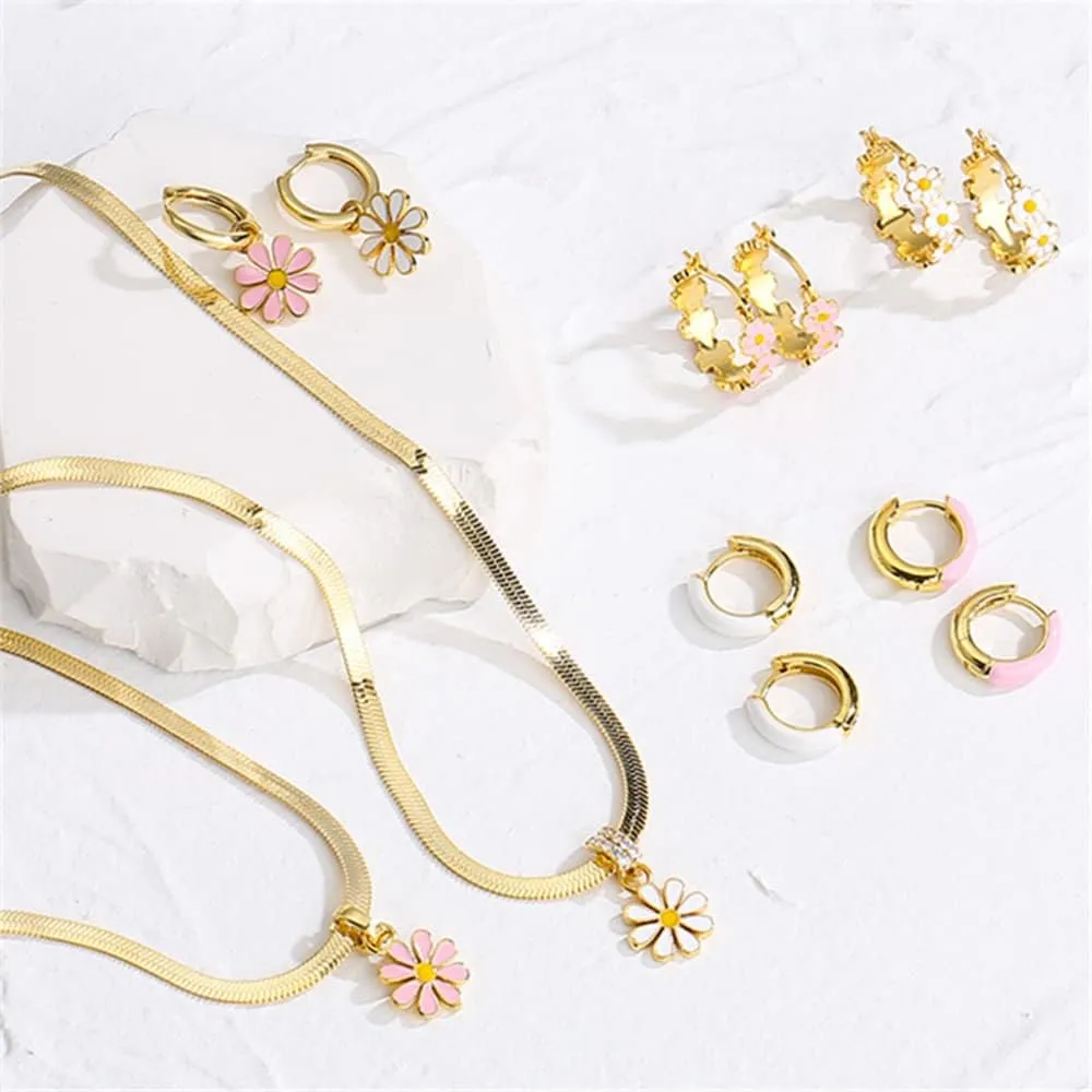 Daisy Flower Small Hoop Earrings for Women Teen Girls Dainty Enamel Lucky Flowers Huggie Hoops Hypoallergenic Fashion Jewelry Gifts Daughter Her Birthday 18mm