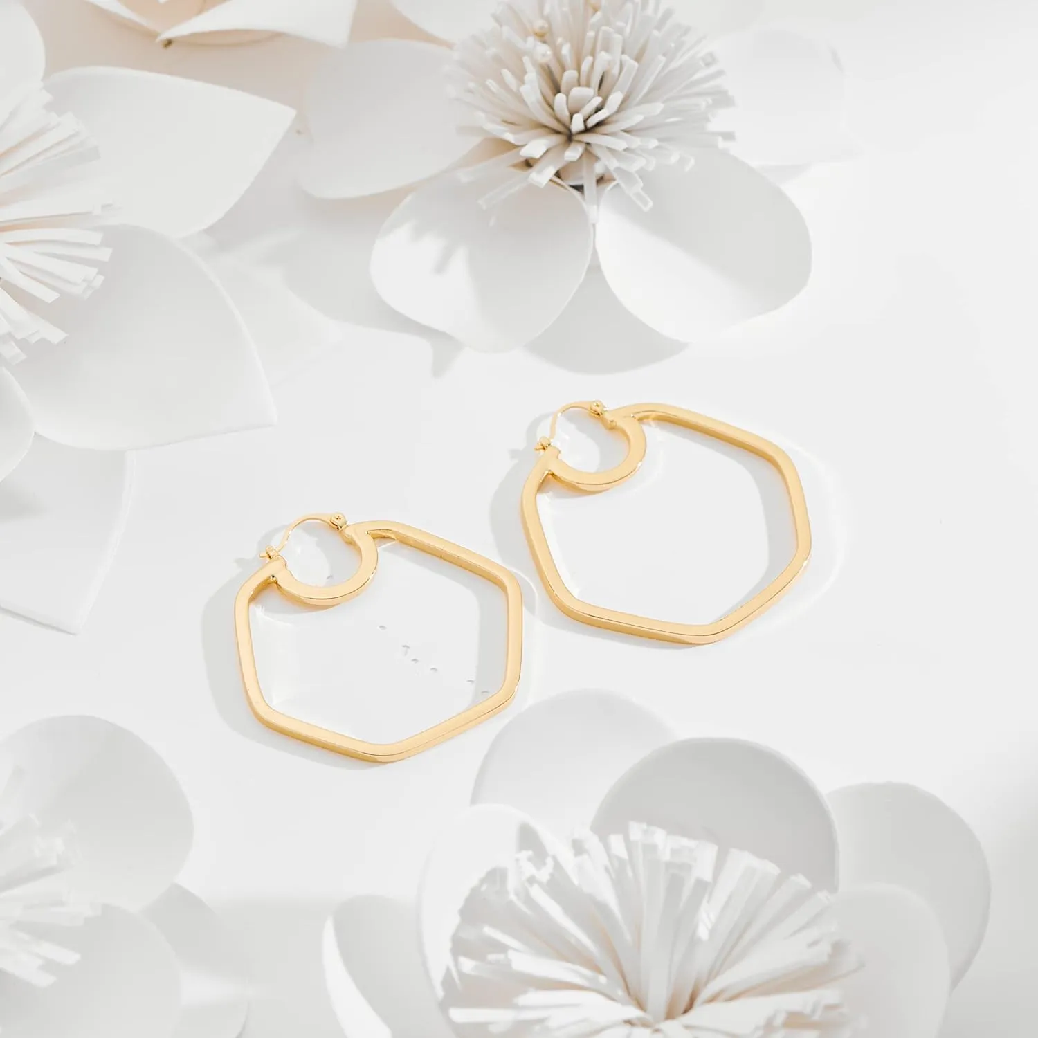 Gold Hoop Earrings for Women 18K Gold Plated Knot Hoop Earrings Statement Lightweight Thick Trendy Small Gold Open Hoops Fashion Jewelry