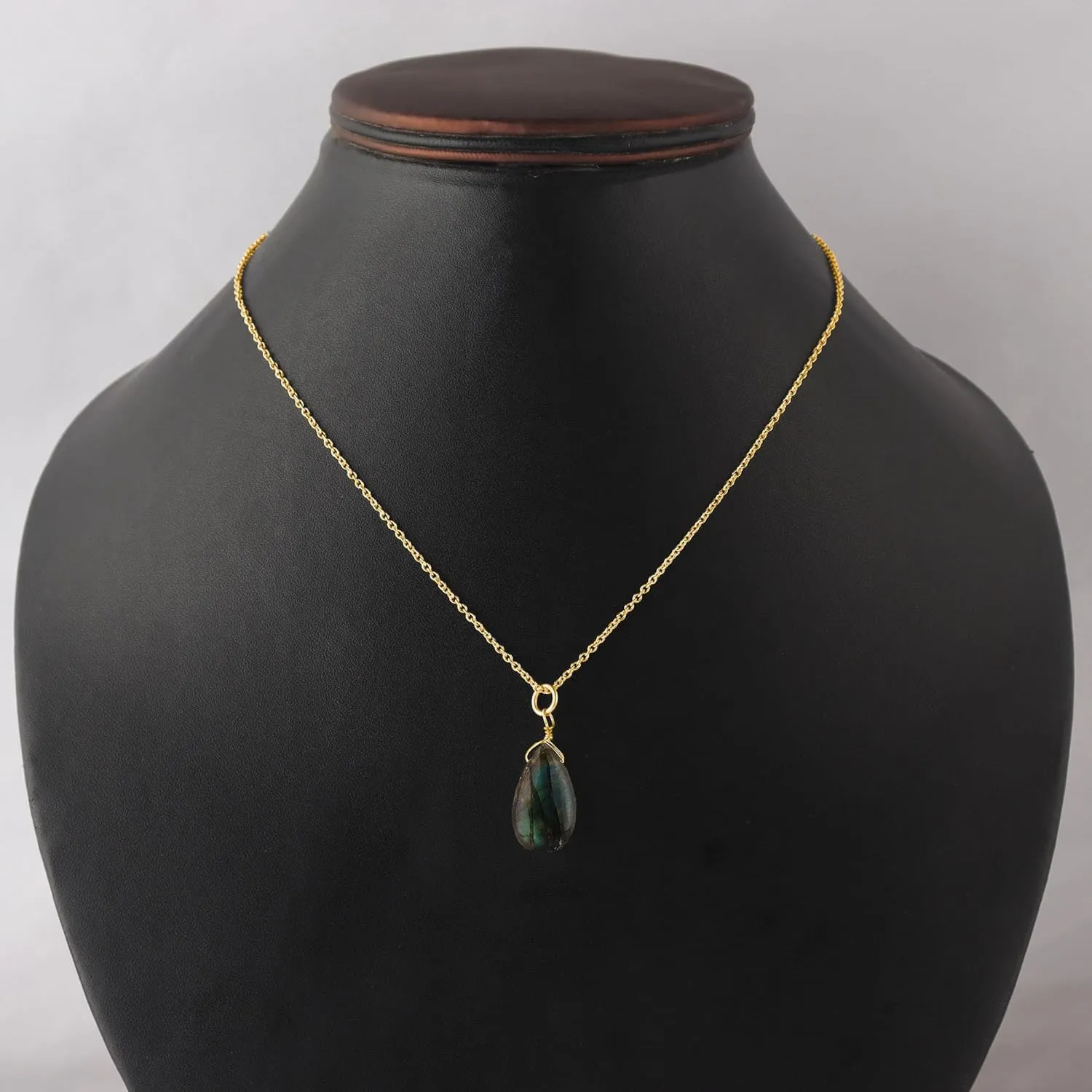 Labradorite Necklace, Healing Crystal Pear Gemstone Pendant Necklaces, Natural Spiritual Reiki Stone Jewelry for Women Girls Girlfriend