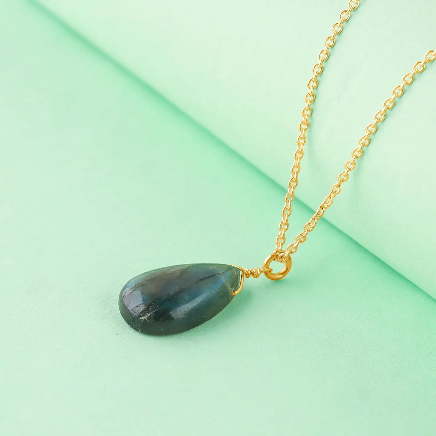 Labradorite Necklace, Healing Crystal Pear Gemstone Pendant Necklaces, Natural Spiritual Reiki Stone Jewelry for Women Girls Girlfriend
