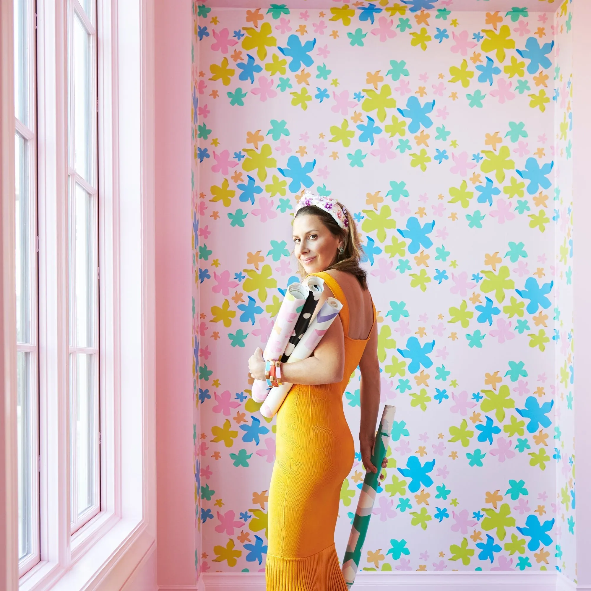 LELE SADOUGHI X NUWALLPAPER BY WALLPOPS® LELE LILLIES MULTI PEEL AND STICK WALLPAPER