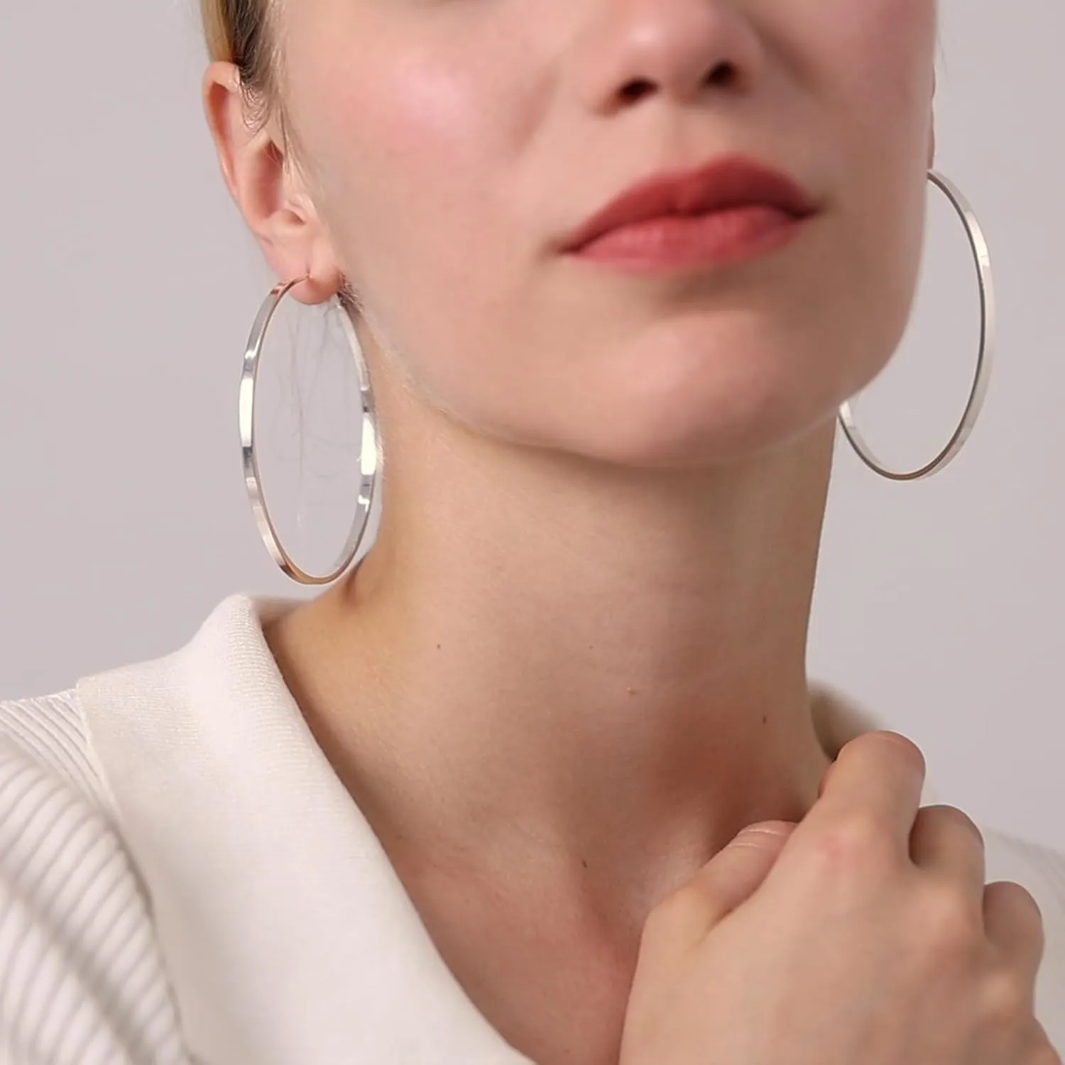 LOUMILEO Sterling Silver Hoop Earrings Large Silver Hoop Earrings for Women Lightweight Big Hoops Earring Hypoallergenic Thin Hoops Earring for Women 30/40/50/60/65/70MM