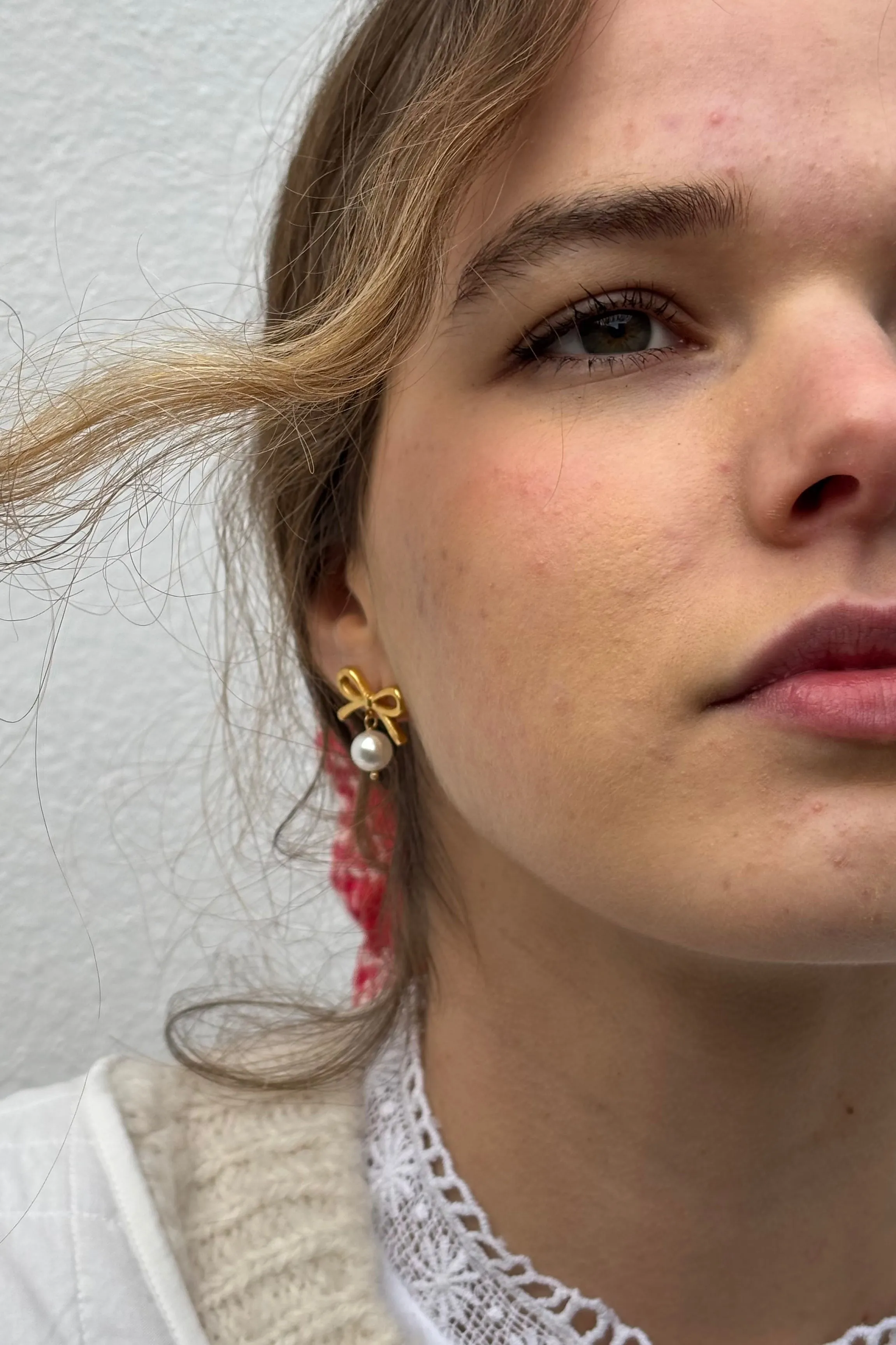 Lunar Pearl Bow Hoops