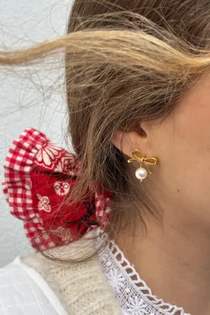 Lunar Pearl Bow Hoops