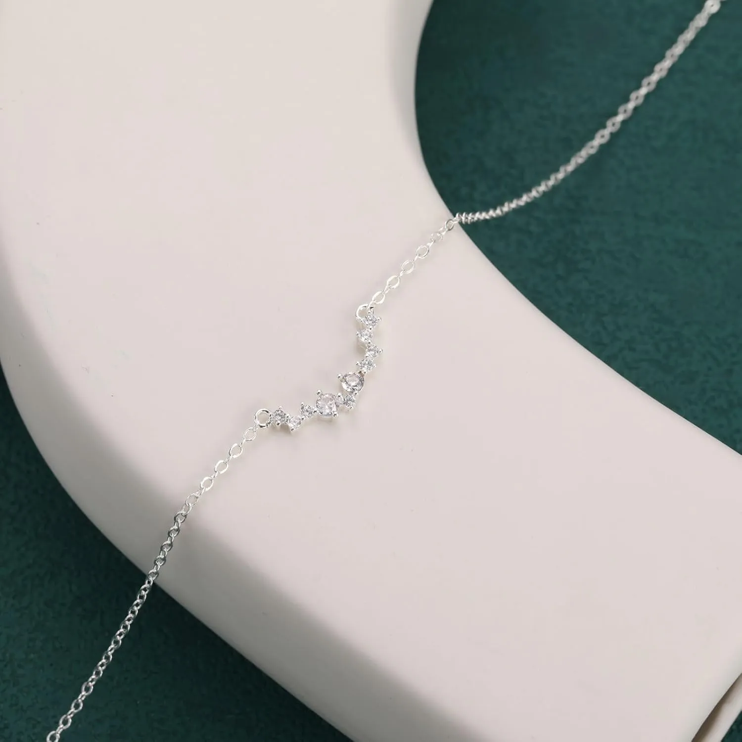 MIDEEO CZ Diamond Necklace for Women Dainty Layered Cubic Zirconia Solitaire Pendant Necklace Gold Plated Waterdrop Shape Square Emerald Green CZ Simulated Diamond Bridesmaid Necklace