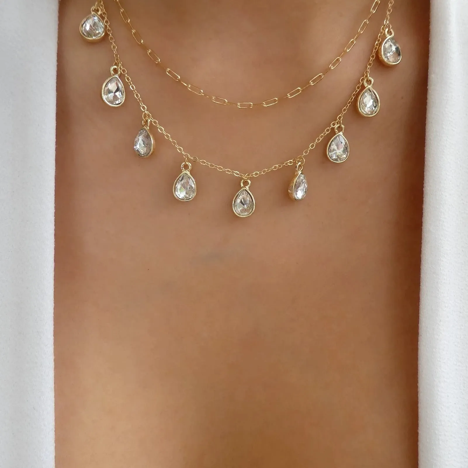 Multilayered Green Stone Water Drop Alloy Necklace