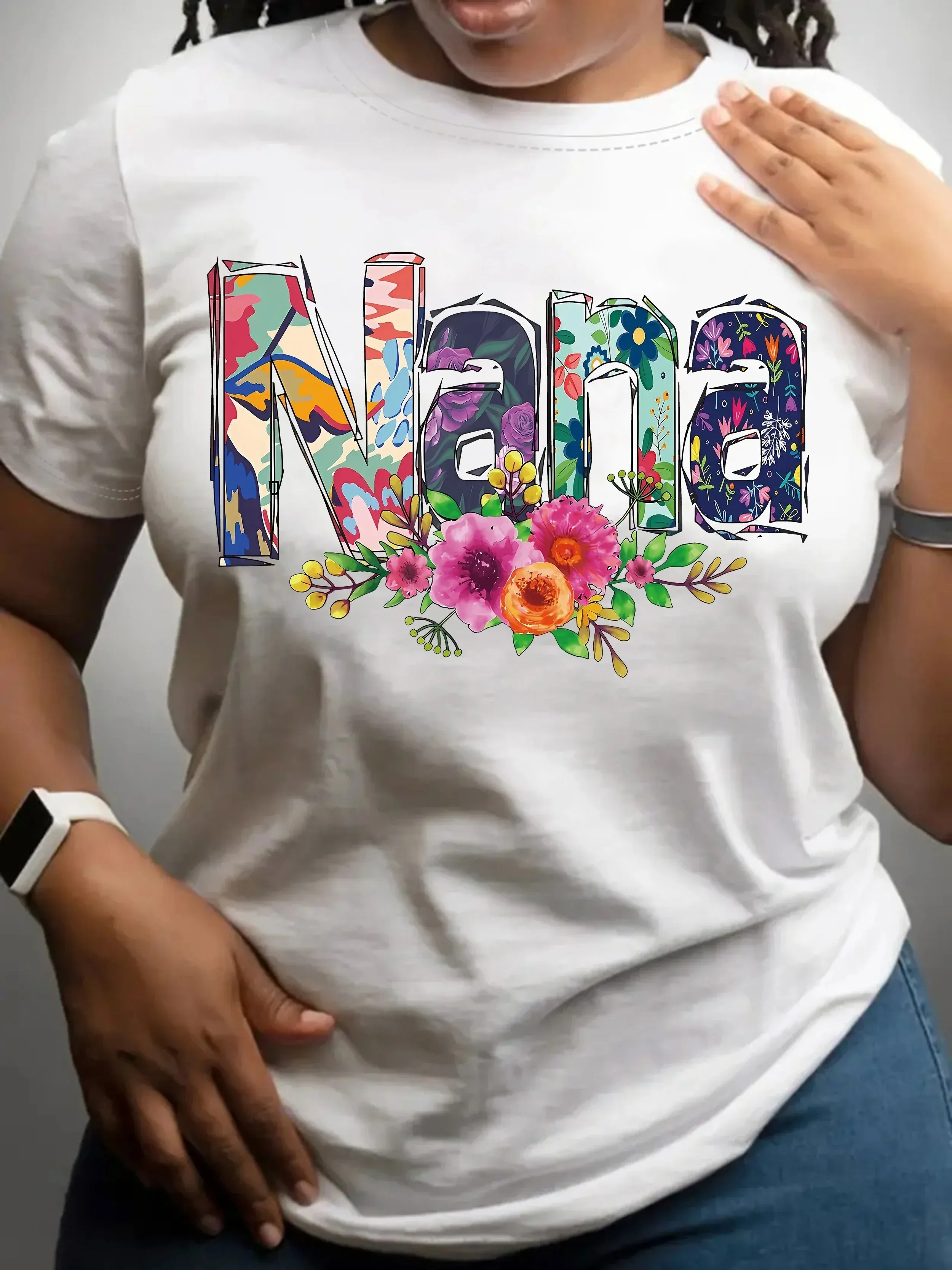 Nana & Floral Print Short Sleeve Crew Neck Top - Women's T-shirt for Spring & Summer