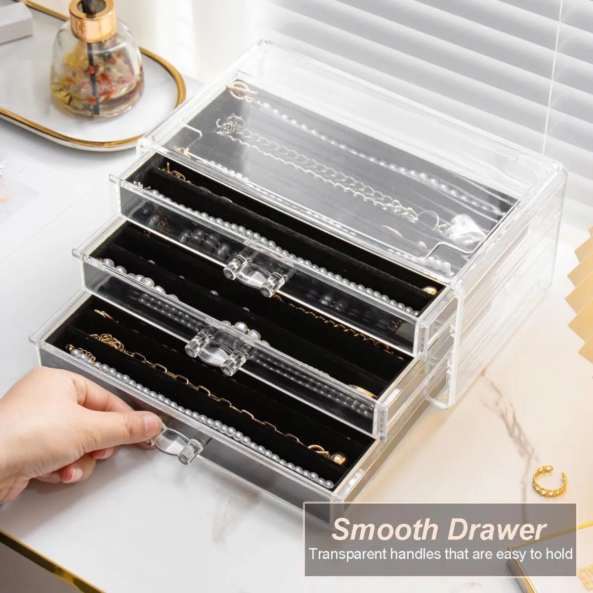 Necklace Holder Organizer, Dustproof Necklace Box Velvet Necklace Organizer Box with Lid Clear Acrylic Dustproof Stackable Jewelry Displays for Necklaces Chain Display (Black, 3 Drawer)