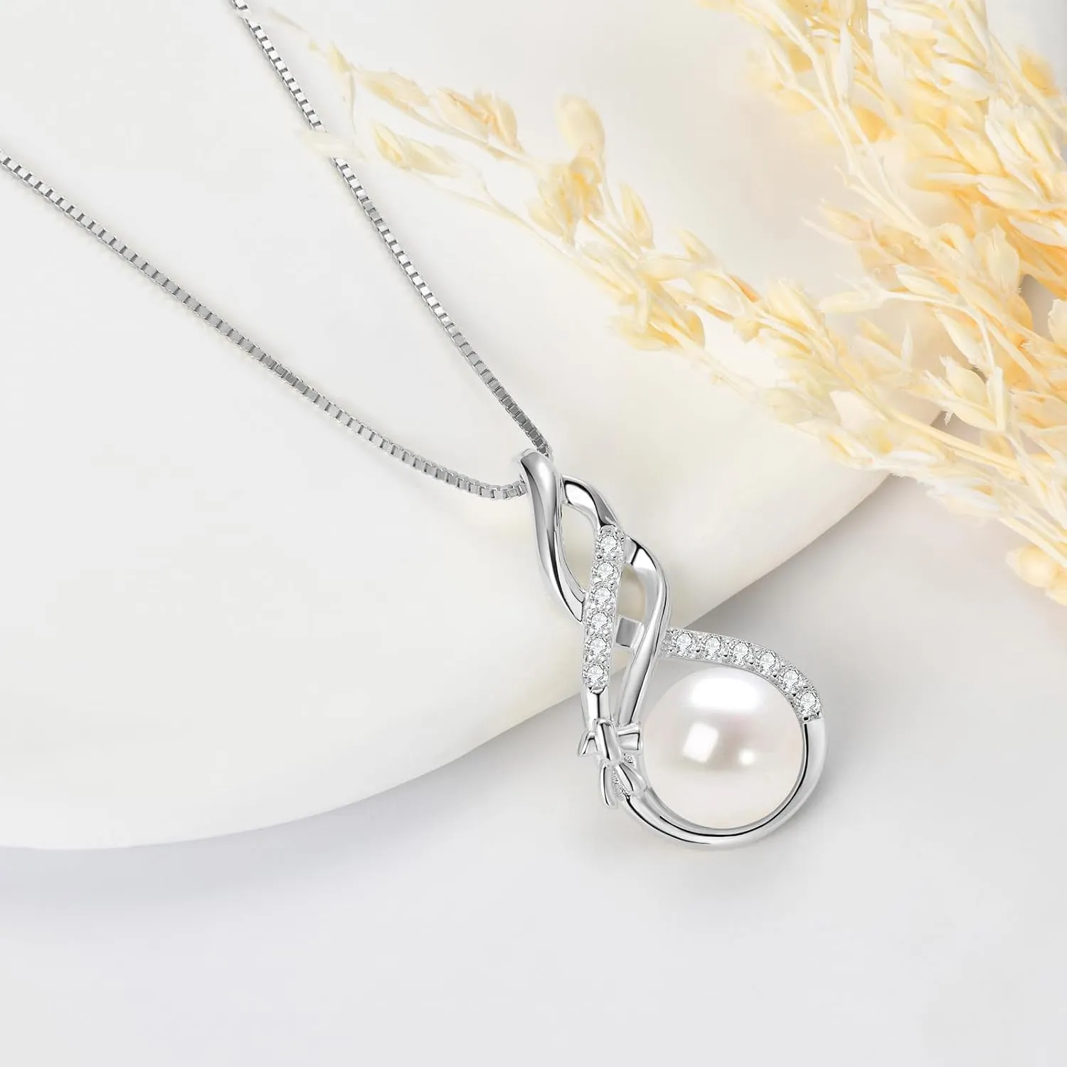 Pearl Necklaces for Women, Sterling Silver Freshwater White Pearl Pendant Necklace with Moissanite Pearl Jewelry Gifts for Wife Mom