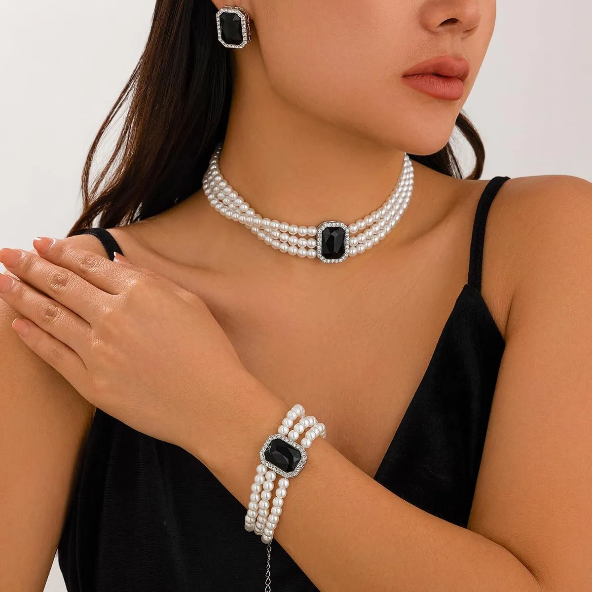 Pearls Layered Choker Necklaces Multilayer Faux Pearl Bracelet Crystal Earrings Jewelry Set 1920s Choker Necklace Bridal Wedding Party Jewelry