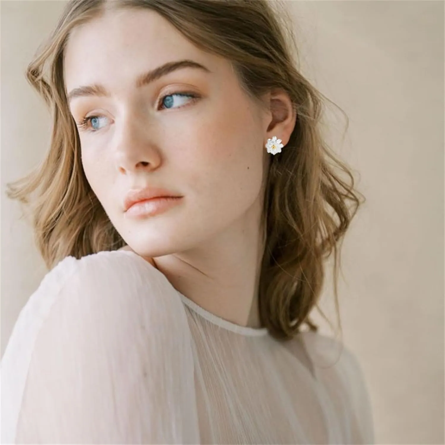 Pink Flower Stud Earrings for Women 925 Sterling Silver Stud Earrings Hypoallergenic Boho Cherry Blossom Flower earrings Silver Flower Stud Earrings (Silver)