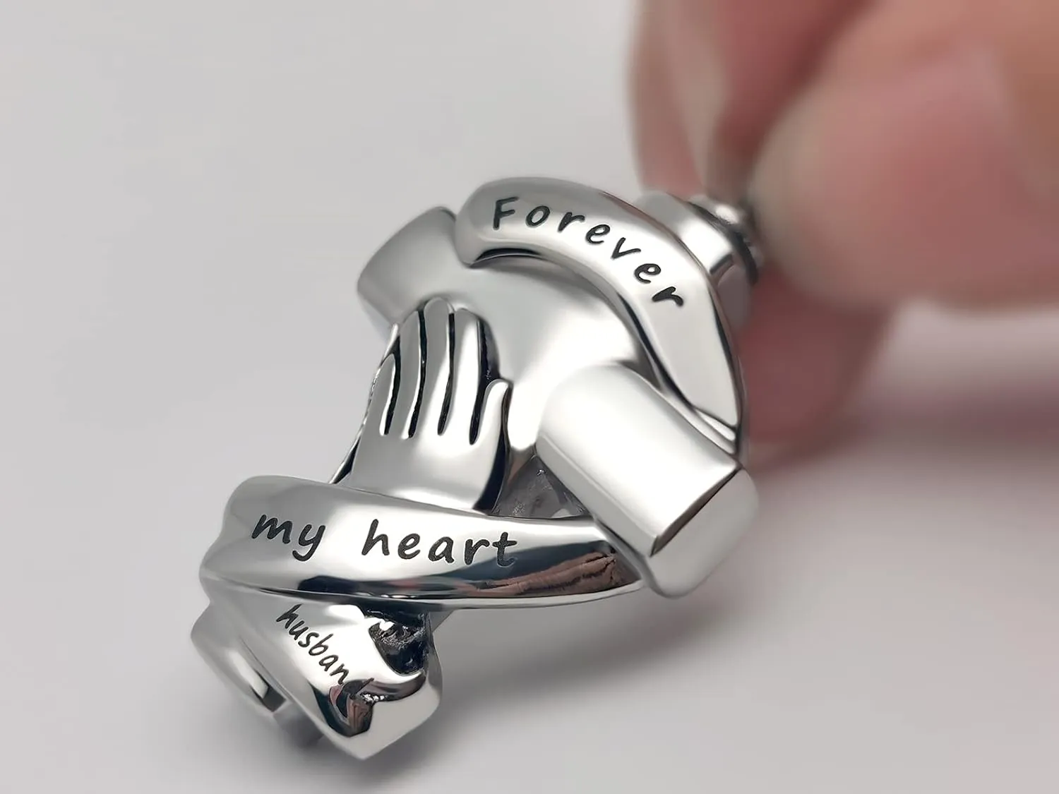 Praying Hands Urn Necklaces for Mom Dad Pet Ashes Crucifix Cremation Keepsake Memorial Pendant Jewelry Forever in My Heart