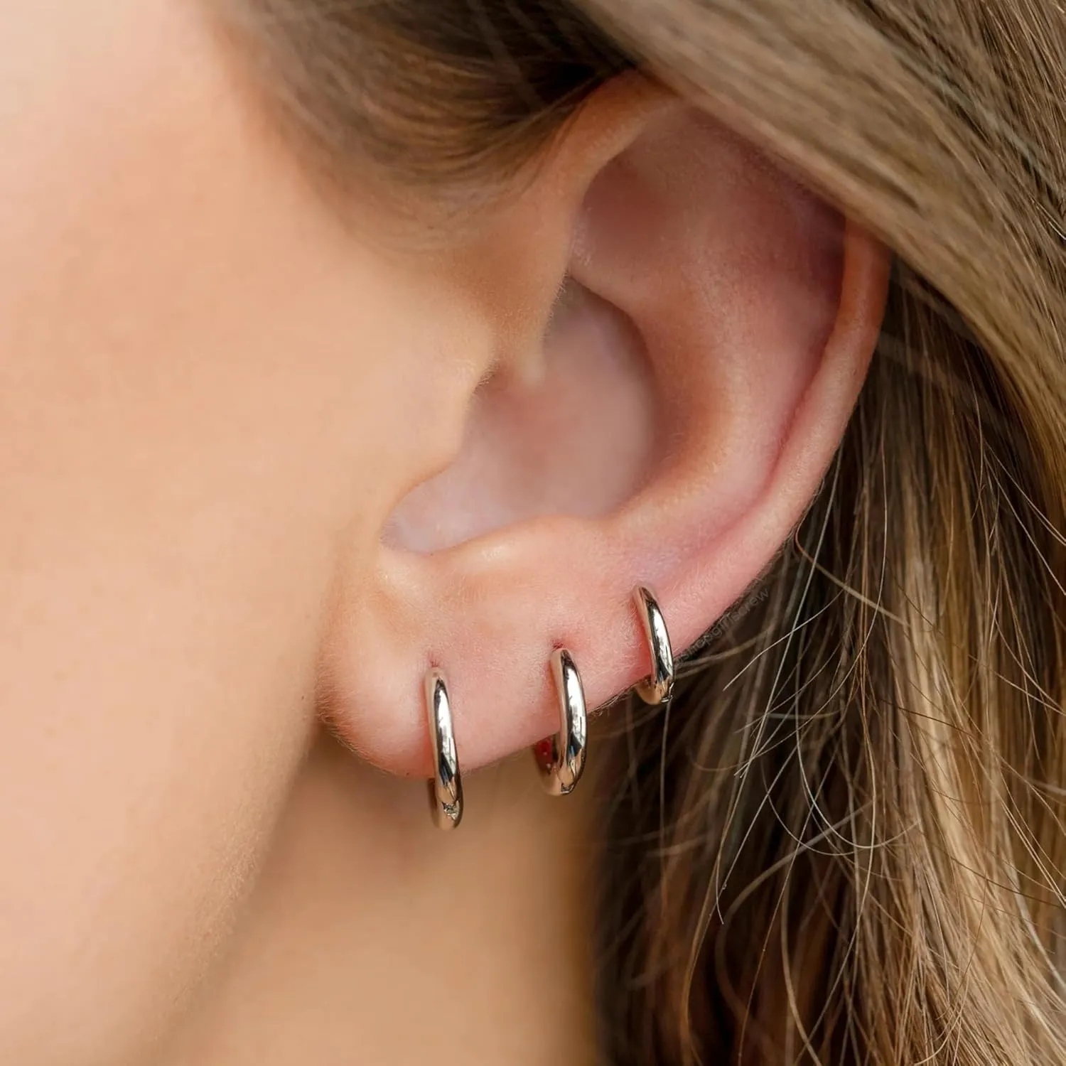Small Gold Huggie Hoop Earrings Set for Women 14K Real Gold Plated Hypoallergenic Lightweight Earrings for Sensitive Ears Everyday Earrings Sets for Multiple Piercing Cartilage Hoop Earrings Stack Jewelry