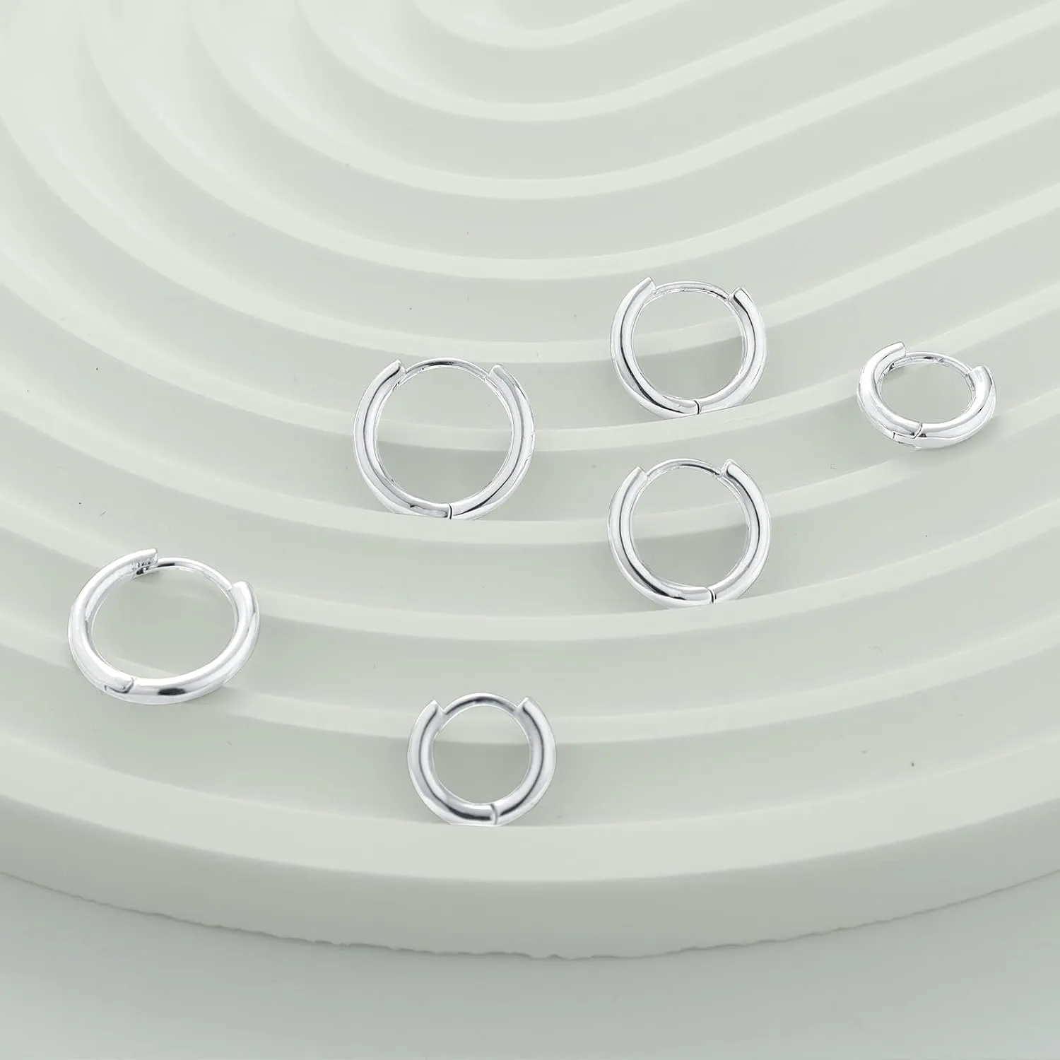Small Gold Huggie Hoop Earrings Set for Women 14K Real Gold Plated Hypoallergenic Lightweight Earrings for Sensitive Ears Everyday Earrings Sets for Multiple Piercing Cartilage Hoop Earrings Stack Jewelry