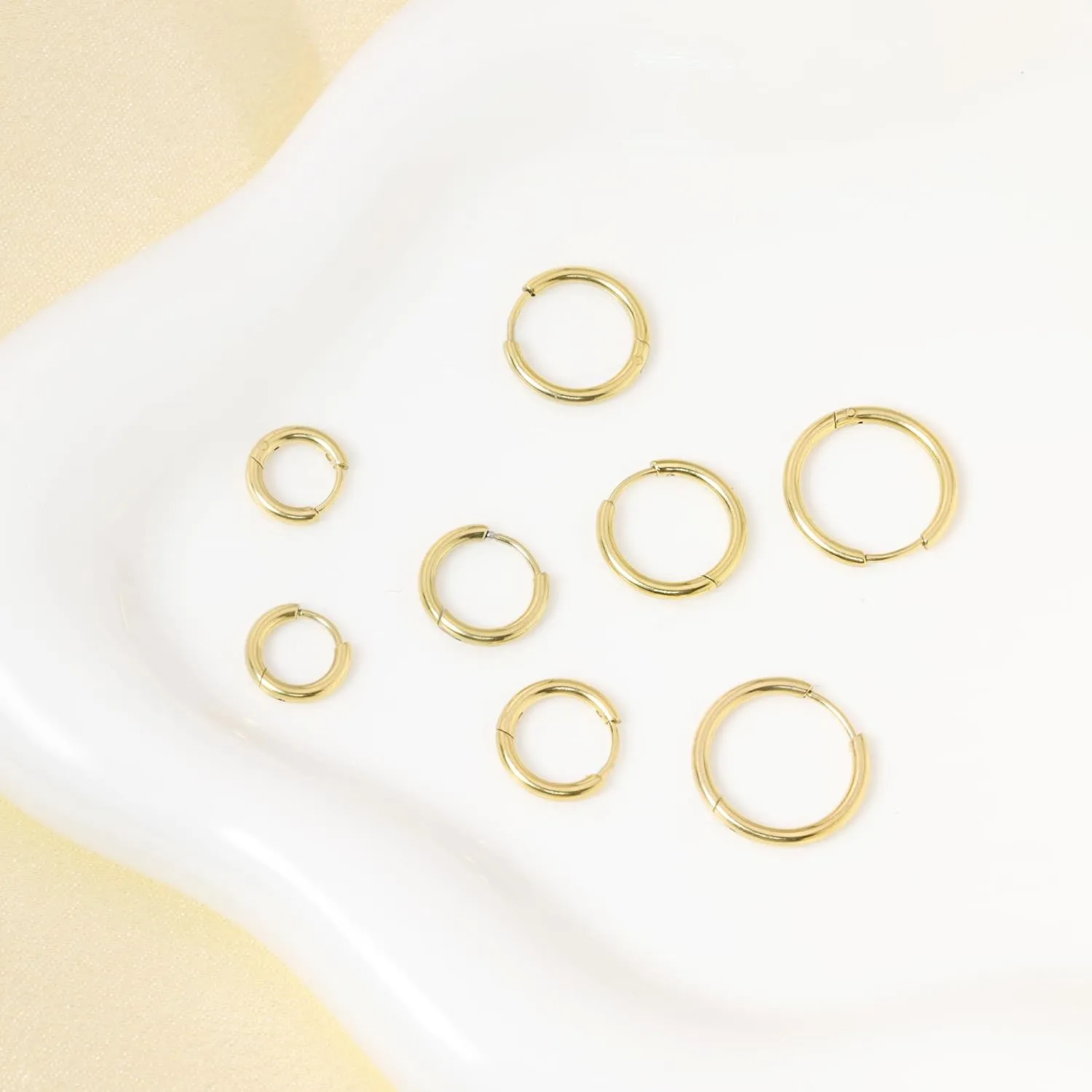 Small Hoop Earrings for Women Men 14k Real Gold Plated Huggie Hoop Earrings for Cartilage Helix Hypoallergenic Surgical Stainless Steel Earrings 6/8/10/12mm Thin Gold Hoops Set for Girls (1.6mm)